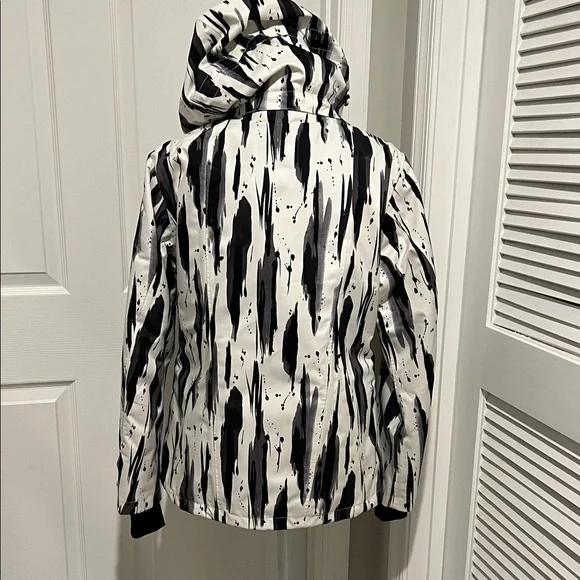 Sunice Black and White Ski Jacket - Picture 5 of 11